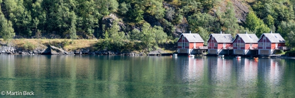 Häuser Naeroyfjord